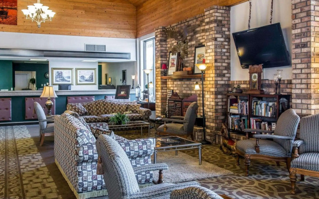 Quality Inn & Suites Escanaba North