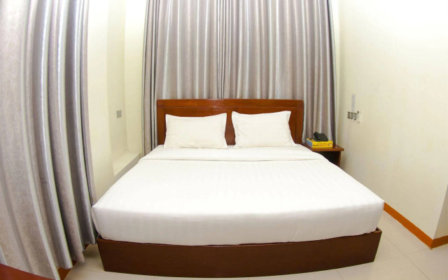 City Grand Hotel