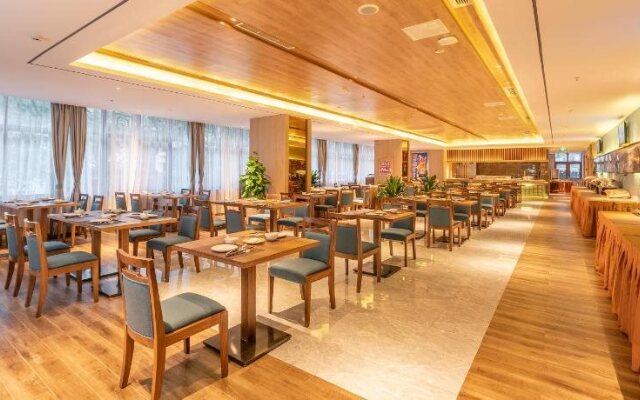 Jiuzhaigou Hotel