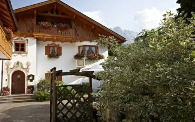 Hotel Alpspitz B&B