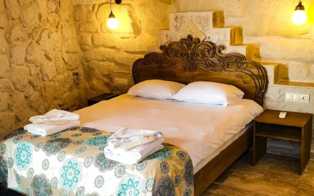 Dream Cave Hotel & Hostel