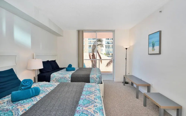 Intracoastal Sunny Isles by SunPearl