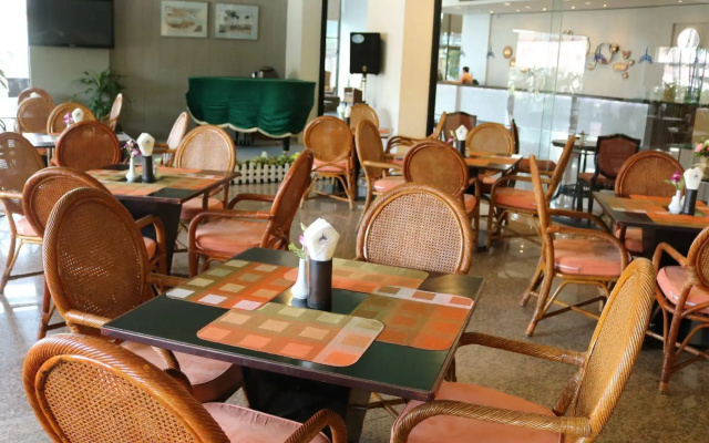 Hua Hin Grand  And Plaza