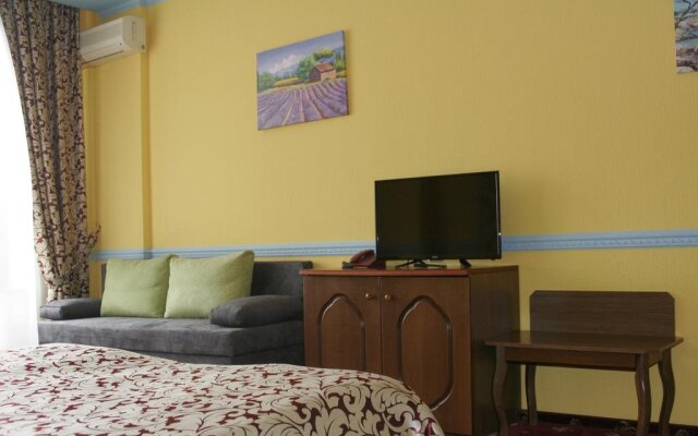 Tiso Hotel
