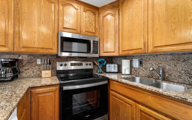 Fully Air-conditioned - Ocean View - Beautifully Renovated- Vrkcv