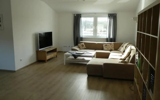 Ruhige Ferienwohnungen mit Teichblick