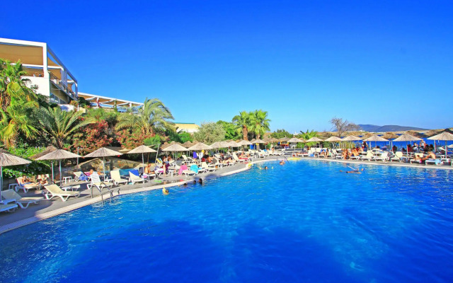 Rexene Resort Hotel & Spa