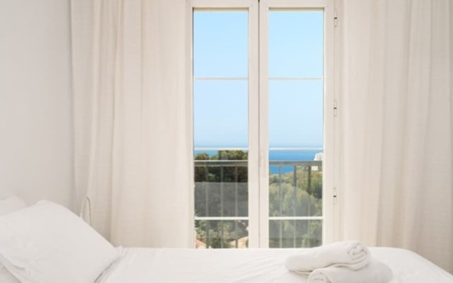 Apartment - 1 Bedroom with Pool and WiFi - 107871