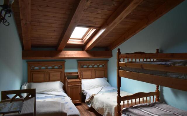 La Portada Del Medievo II - Apartamentos