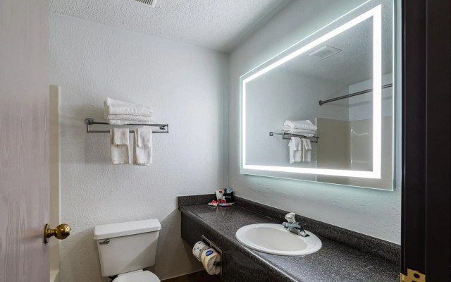 Econo Lodge Cleveland Southeast - Kent