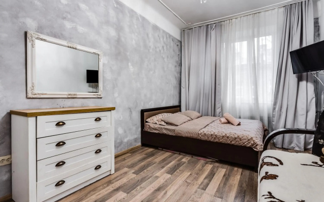 Apartment near Circus