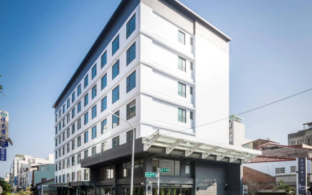 Liyaou Hotel