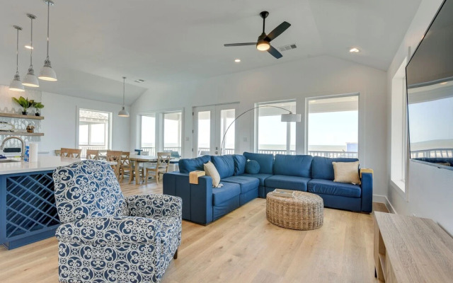 Modern Galveston Vacation Rental: Steps to Beach!
