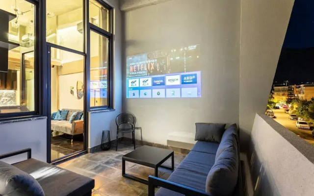 Ventiri Lofts - Cozy Penthouse With Balcony