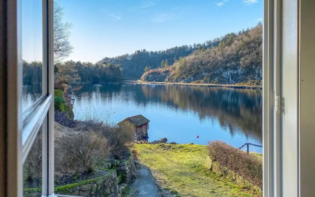 Beautiful Home in Lyngdal With 2 Bedrooms and Wifi