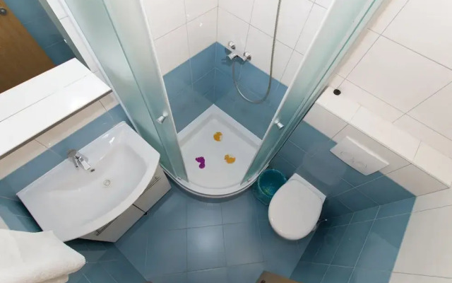 Anka - Amazing Location - SA6