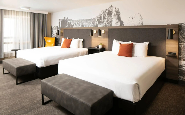 Waypoint Hotel