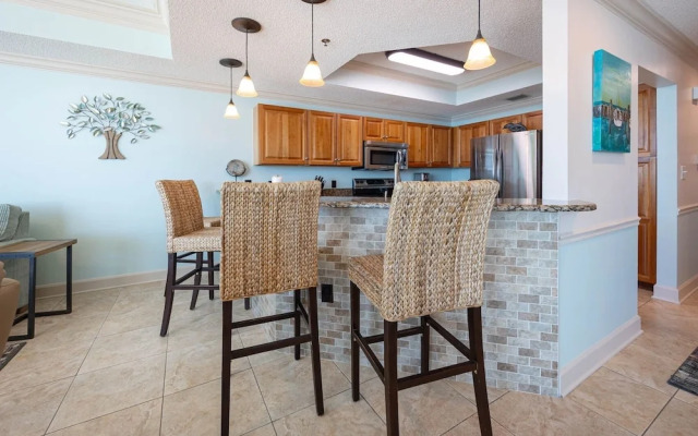 Phoenix Ix 906 2 Bedroom Condo