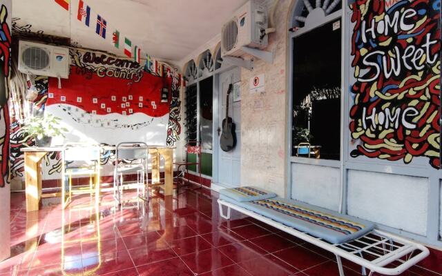 De'Oplet Homestay & Gallery