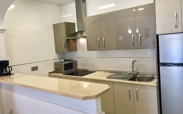 Apartamentos Turísticos Las Rosas de Capistrano