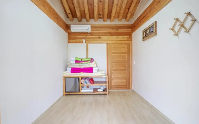 Gyeongju Wadamjung Hanok Pension