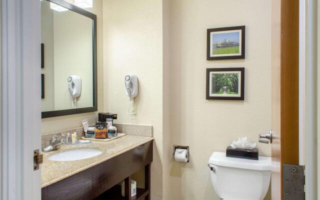 Comfort Inn & Suites Covington - Mandeville