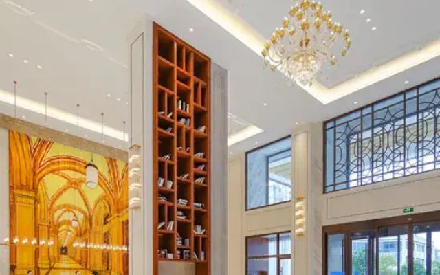 Vienna International Hotel (Cixi Wuyue Plaza Store)