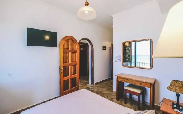 36 Mirina Room 7 - 1 Br Hotel Room