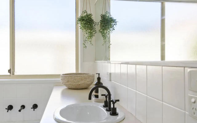 2 Bedroom Unit - Close To The Beach