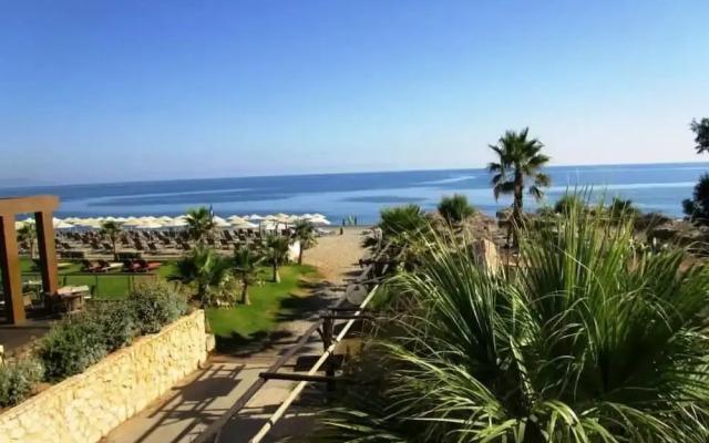 Panos Beach Hotel