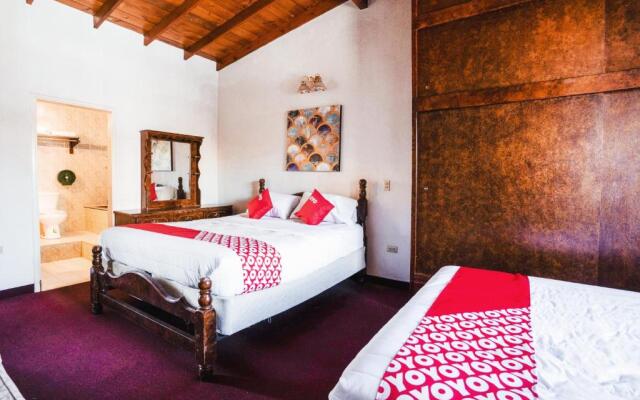 OYO Hotel CocoBeach, Ensenada