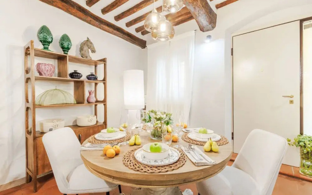 The Hidden Alley Apartment