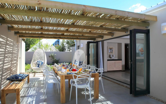 Scallop Guest Lodge