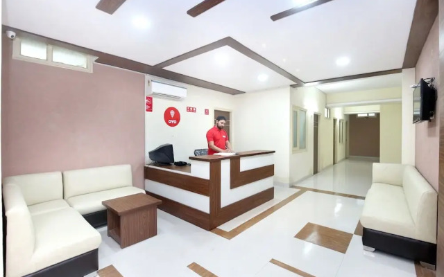 OYO 10891 Hotel Starwood