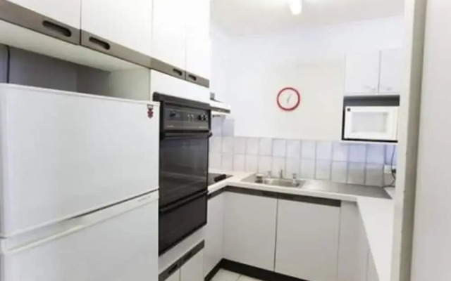 Cannes Court Holiday Apartments