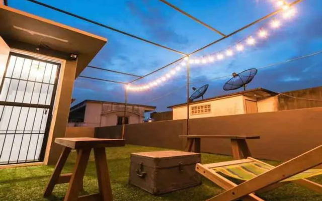 Vacation Townhome near BTS Ekamai