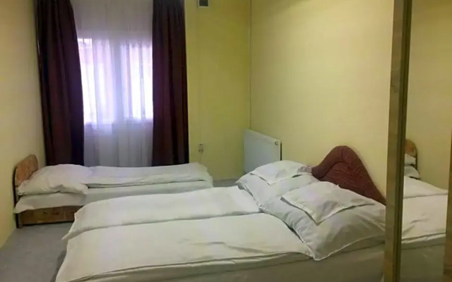 Rózsás Motel