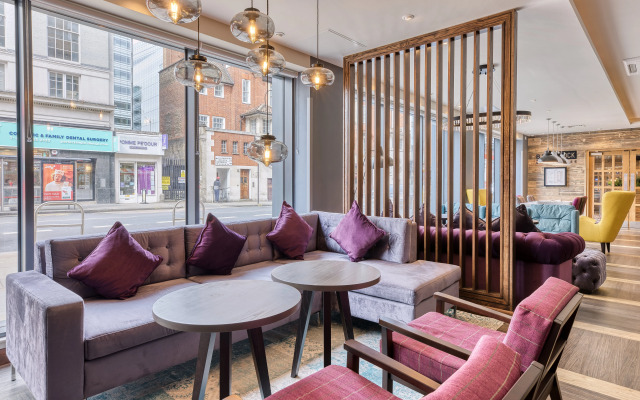 Premier Inn London Hammersmith (Shepherds Bush Road)