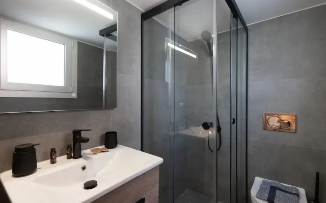 LIV - Seaside Getaway in Glyfada