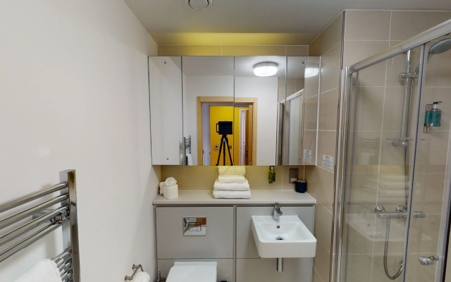 Quay Apartments Manchester