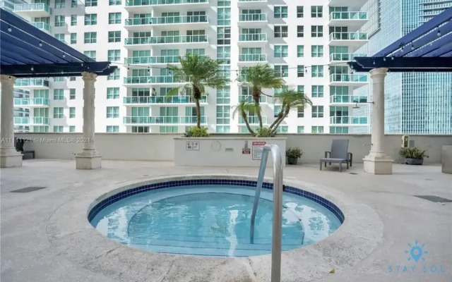 1 BR Apartment - Ocean and City Views