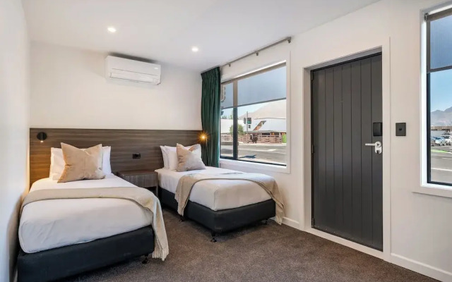 Luxe Suites and Apartments