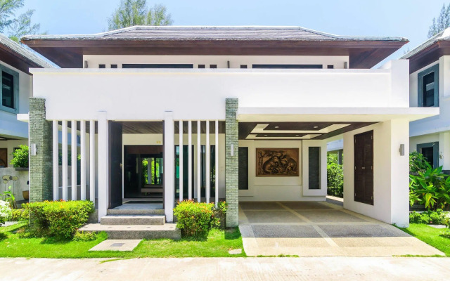 Ocean Breeze Residence