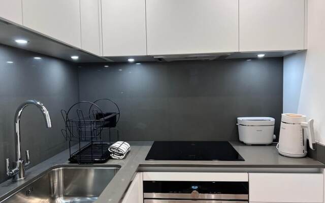 Chapel - Central Studio Apartment