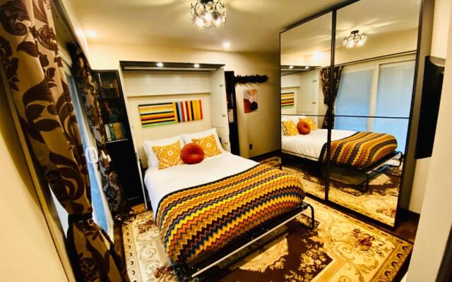 Neocolonial Nouveau Kensington Vacation Home