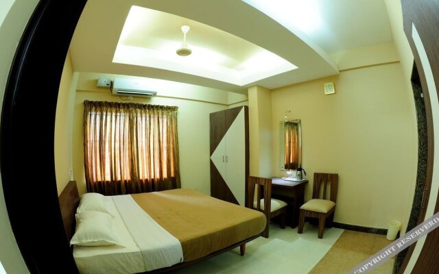 OYO 23534 Shambhavi Hotels