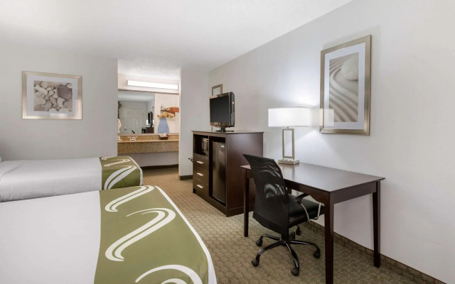 Quality Inn Clute Freeport