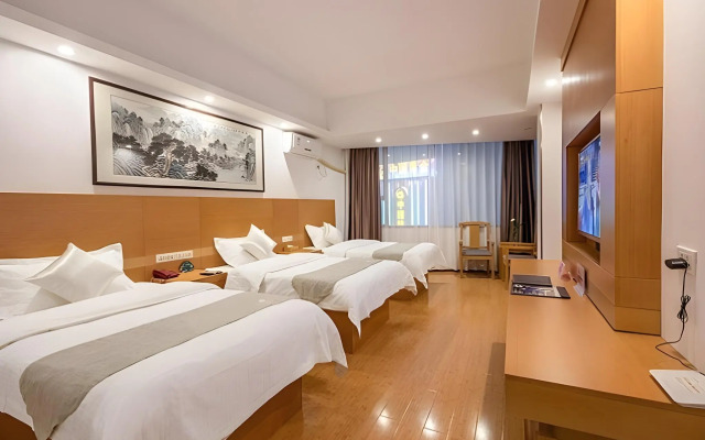 GreenTree Inn GuiLin LinGui District JinShan Square JinShui Road Expre