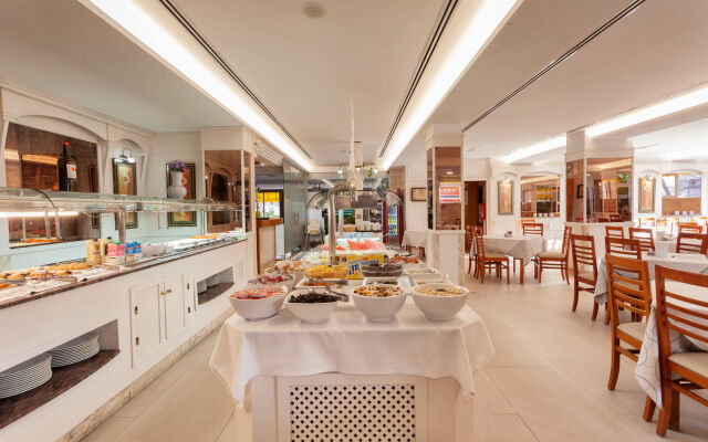 Hotel Amoros