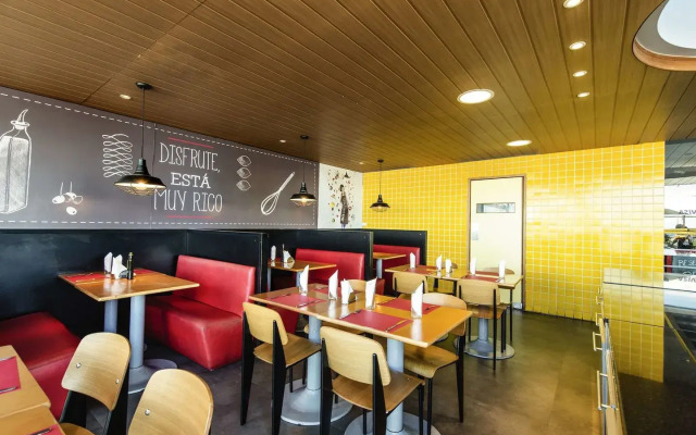 Hotel ibis Montevideo Rambla